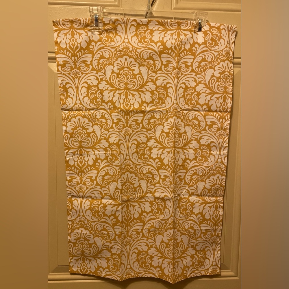 Elegant Gold and White Damask Cotton Dish Towels Set of Two